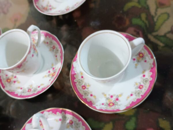 Conjunto de chá/café com 24 peças em porcelana - Image 5