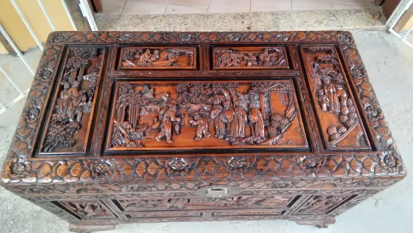 Baú chinês esculpido - Image 8