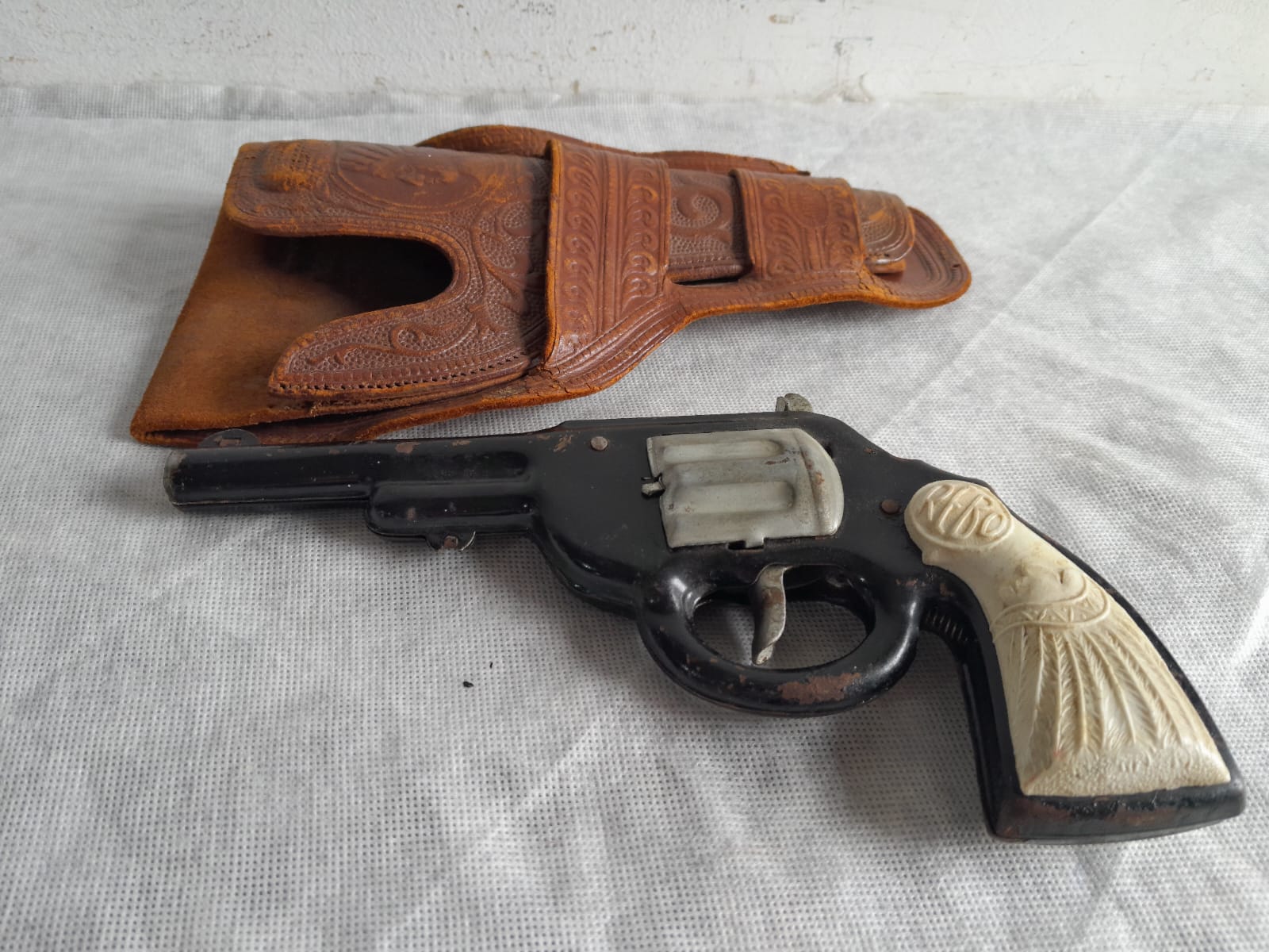 Brinquedo Revolver Espoleta Argentino # 382
