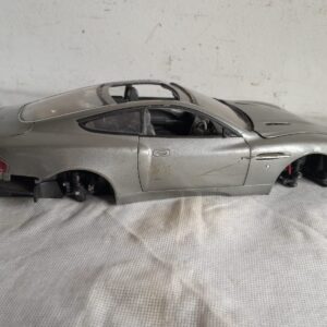 Miniatura Aston Martin V12 Vanquish #373