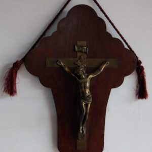 Crucifixo De Parede Em Latão E Madeira #1091040